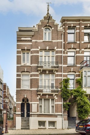 Medium property photo - Jacob Obrechtstraat 1-2, 1071 KC Amsterdam